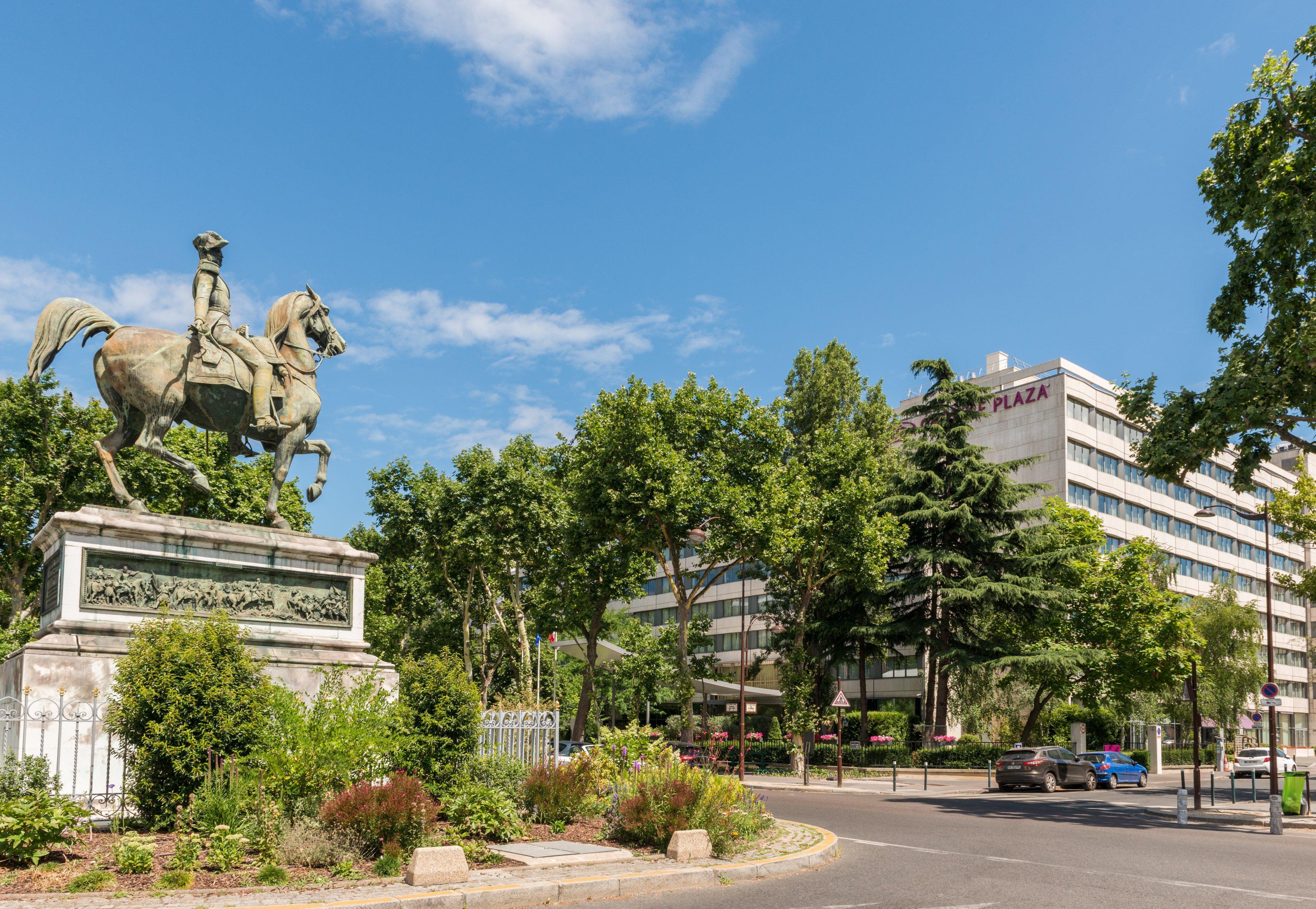 Crowne Plaza Paris - Neuilly, An Ihg Hotel Exterior photo